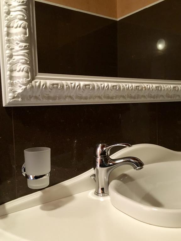 Palazzo Eliss Bed & Breakfast Margherita Di Savoia Room photo